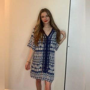 🔴 Adorable blue and white dress